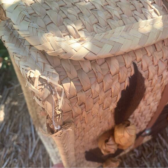 Large Woven Tote Wicker Rattan Vintage Leather Handwoven Mexican Tote Bag - Picture 10 of 15